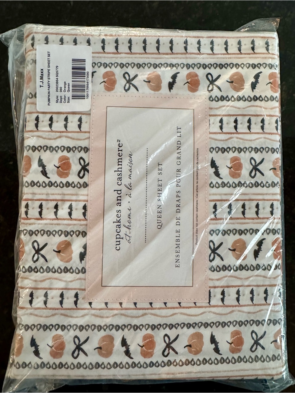 Cupcakes and Cashmere Queen Sheet Set Halloween Pumpkins Bats